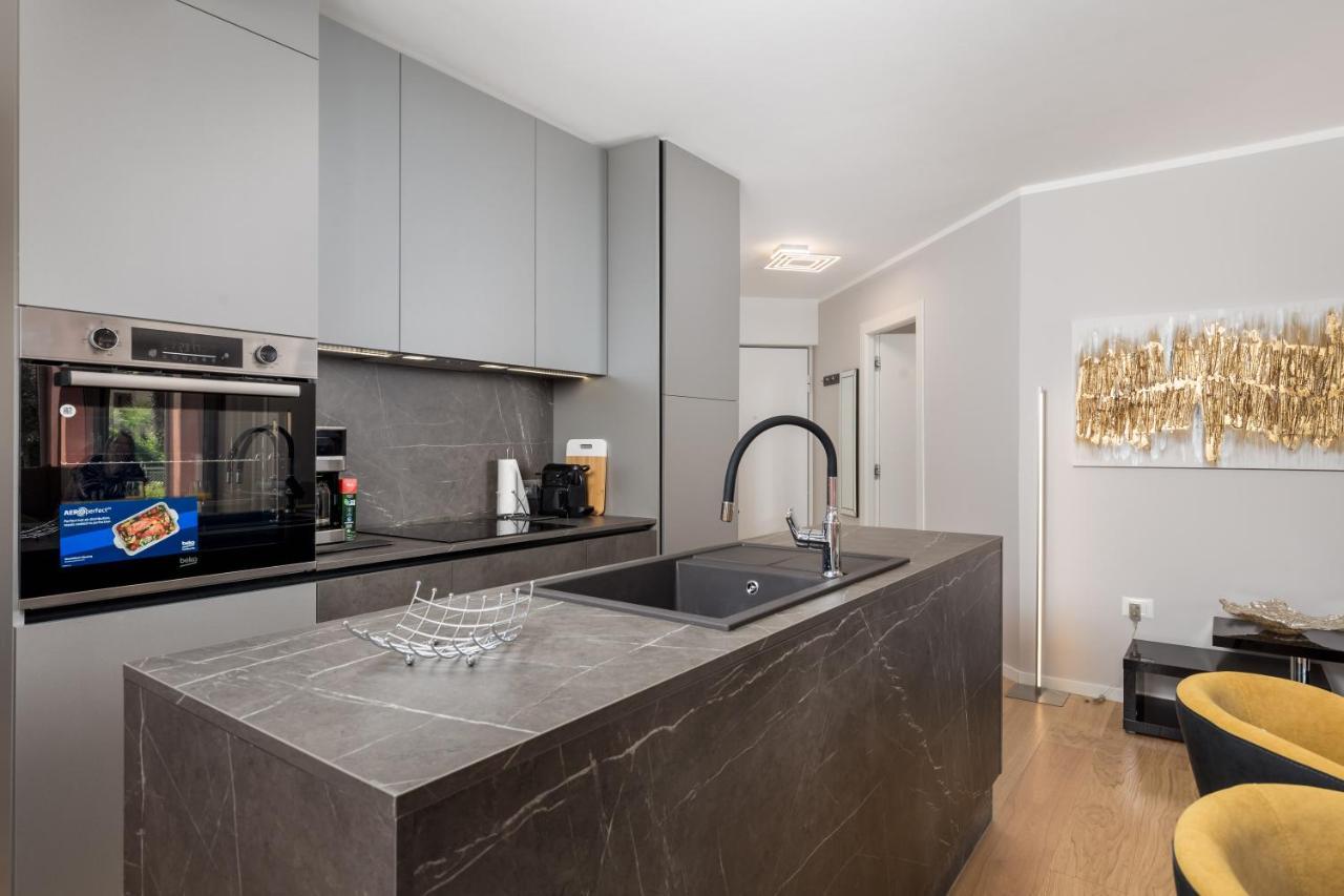 Luxury City Center Apartment -50M To The Sea Opatija Exterior photo